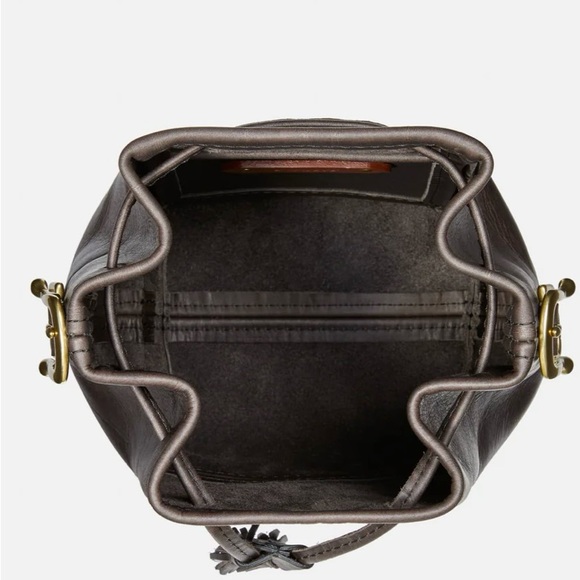 Classic Coventry Bucket bag in Wolf - Picture 2 of 6